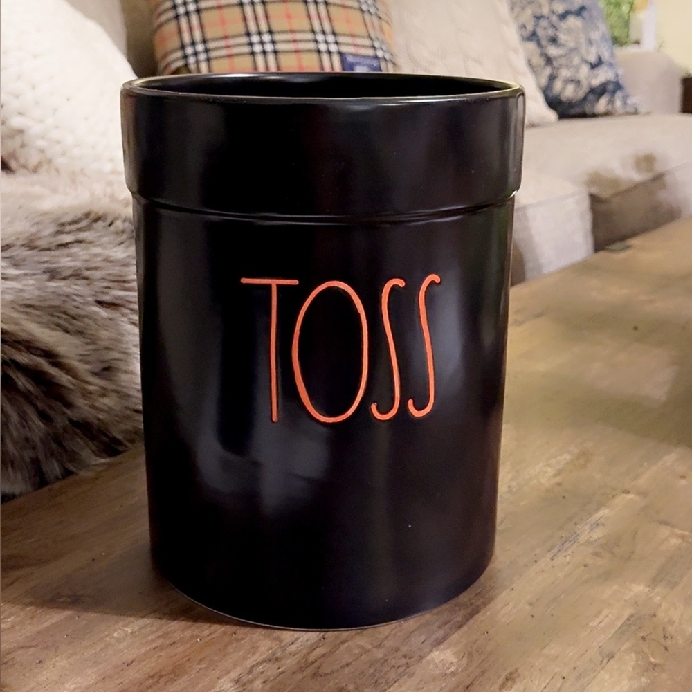 VHTF Rae Dunn Ceramic ‘Toss’ Office/Home Trash Can/Waste Can/Basket Black/Orange